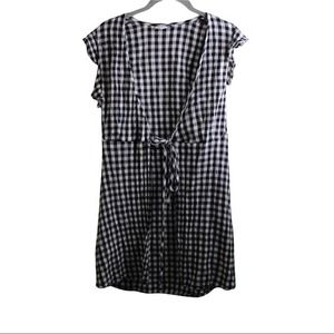 Topshop Short Sleeve‎ Gingham Short Sleeve Belted Kimono Black and White Size 4